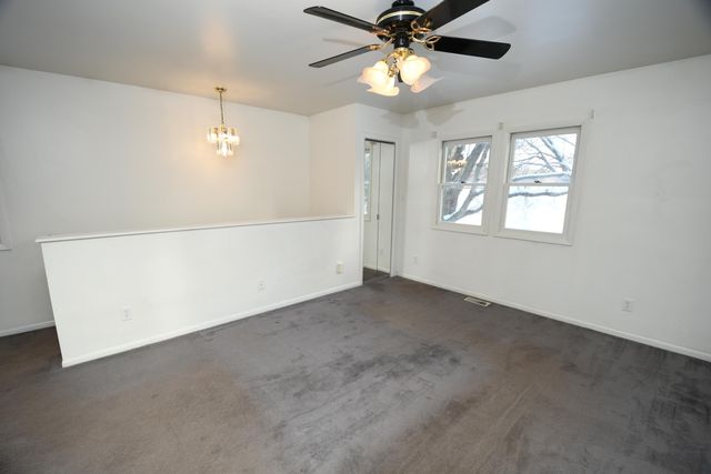 27877 County Road 375, Paw Paw, MI 49079