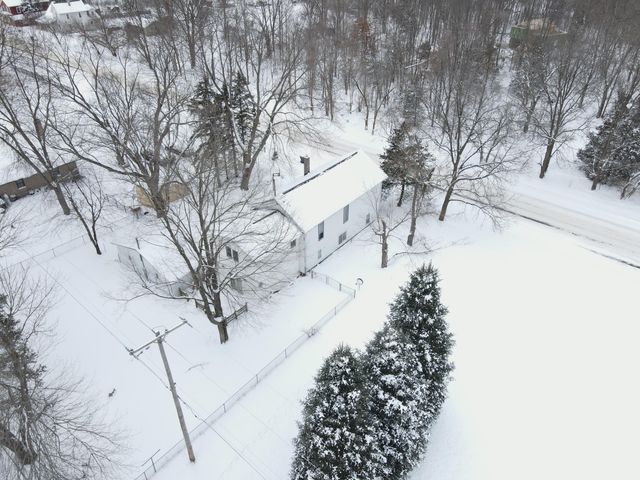 27877 County Road 375, Paw Paw, MI 49079