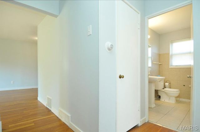 7316 Sharp Avenue, St Louis, MO 63116