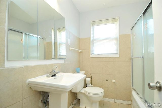 7316 Sharp Avenue, St Louis, MO 63116