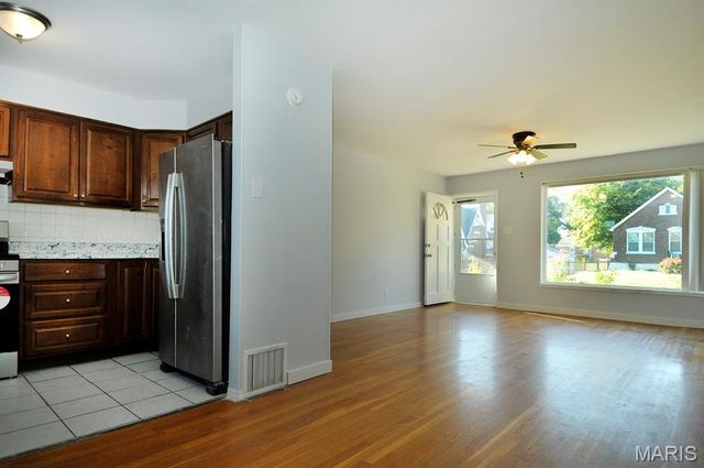 7316 Sharp Avenue, St Louis, MO 63116