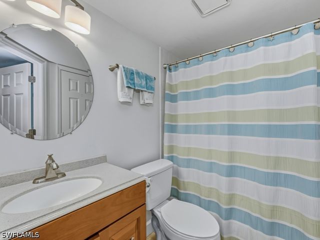 1025 Mainsail DR 203, Naples, FL 34114