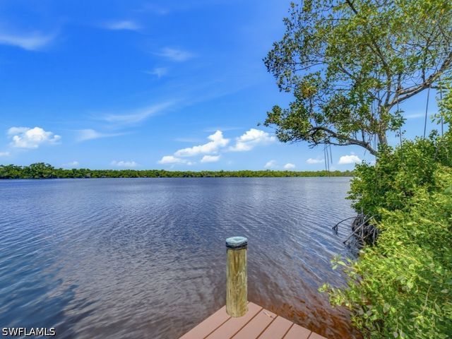 1025 Mainsail DR 203, Naples, FL 34114
