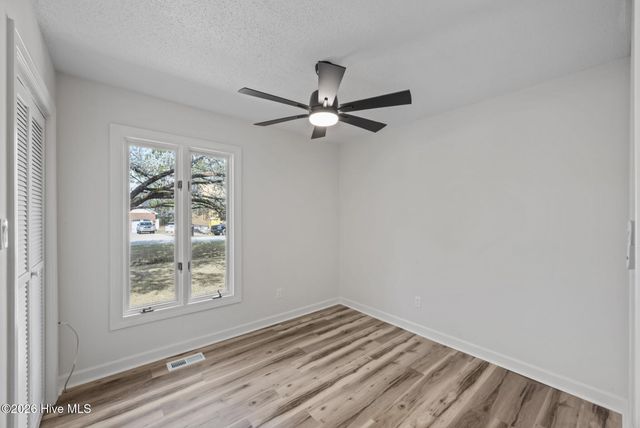 1206 Crows Nest Court, New Bern, NC 28560