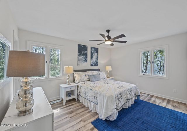 1206 Crows Nest Court, New Bern, NC 28560