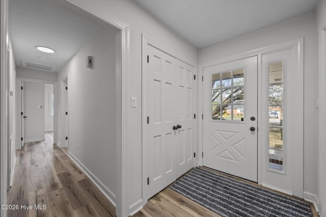 1206 Crows Nest Court, New Bern, NC 28560