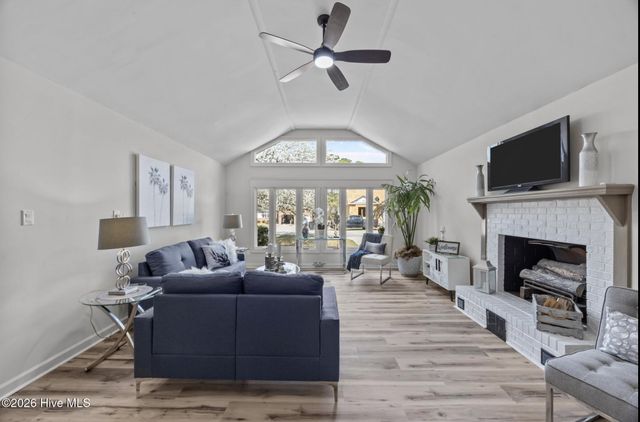 1206 Crows Nest Court, New Bern, NC 28560