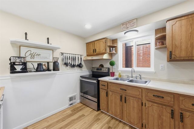310 Summit Ave, Canonsburg, PA 15317