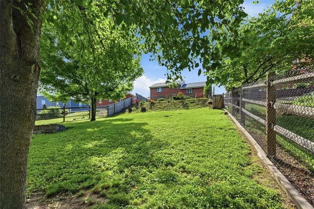 310 Summit Ave, Canonsburg, PA 15317