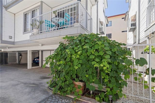 13729 Doty, Hawthorne, CA 90250