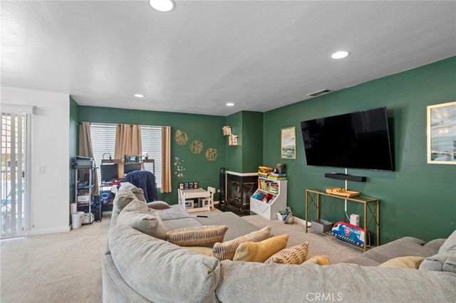 13729 Doty, Hawthorne, CA 90250