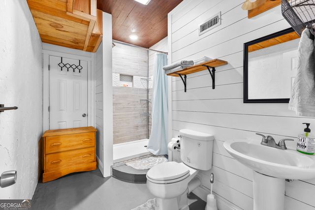 134 Friendship Church Road, Brooks, GA 30205