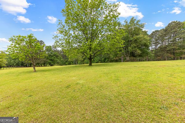 134 Friendship Church Road, Brooks, GA 30205