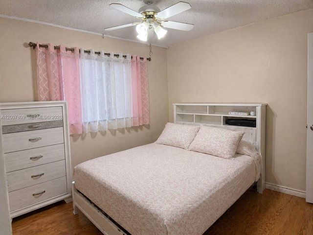 1910 W 56th St 3121B, Hialeah, FL 33012