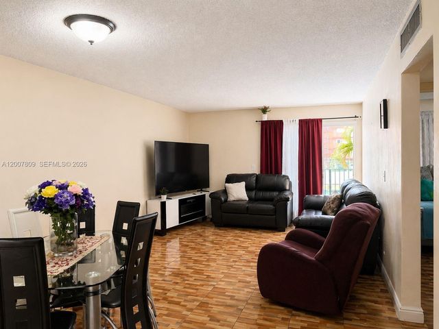 1910 W 56th St 3121B, Hialeah, FL 33012