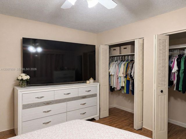 1910 W 56th St 3121B, Hialeah, FL 33012