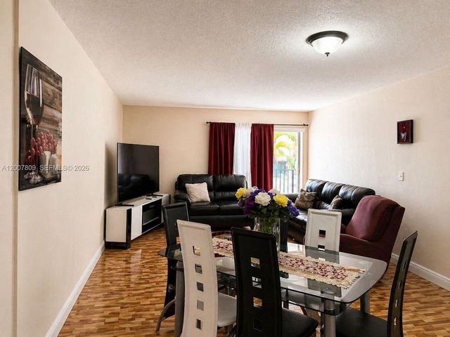 1910 W 56th St 3121B, Hialeah, FL 33012