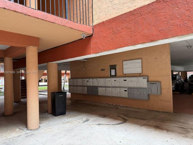 1910 W 56th St 3121B, Hialeah, FL 33012