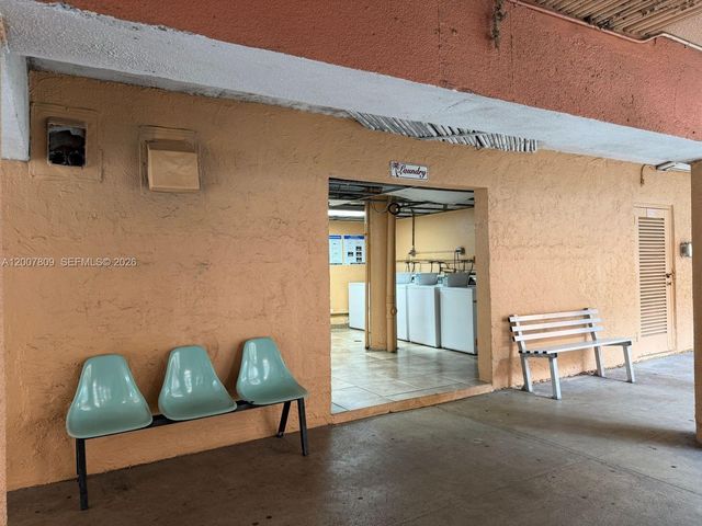 1910 W 56th St 3121B, Hialeah, FL 33012