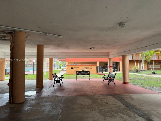 1910 W 56th St 3121B, Hialeah, FL 33012