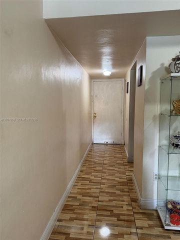 1910 W 56th St 3121B, Hialeah, FL 33012