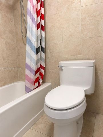 1910 W 56th St 3121B, Hialeah, FL 33012