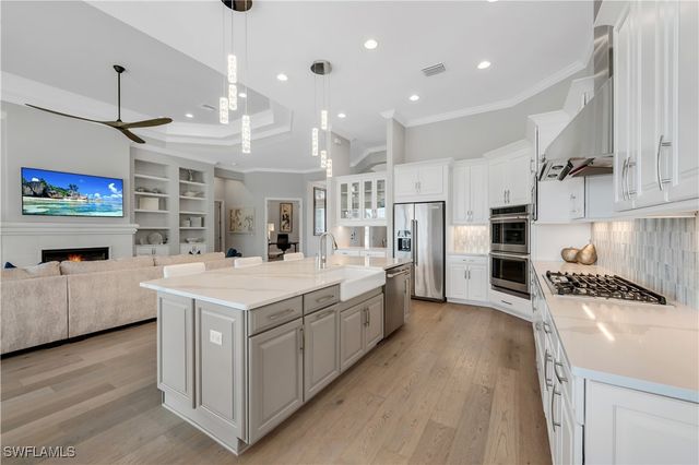 11451 Venetian Lagoon DR, Fort Myers, FL 33913