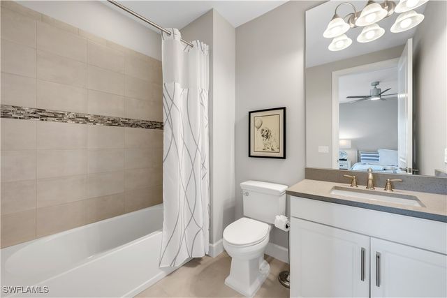 11451 Venetian Lagoon DR, Fort Myers, FL 33913