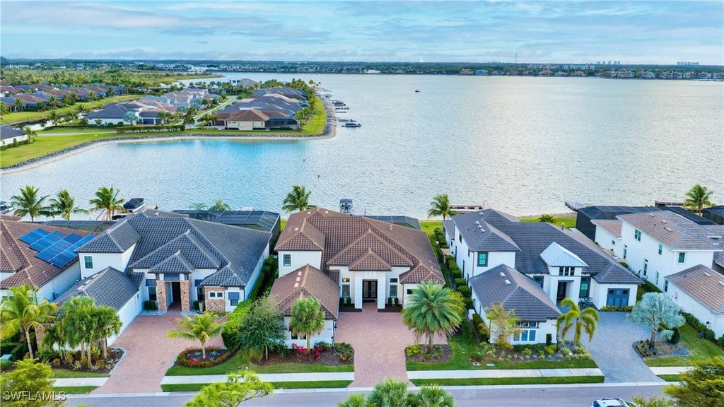 11451 Venetian Lagoon DR, Fort Myers, FL 33913