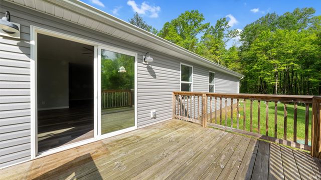 58 Sherwood Lane, Bedford, IN 47421