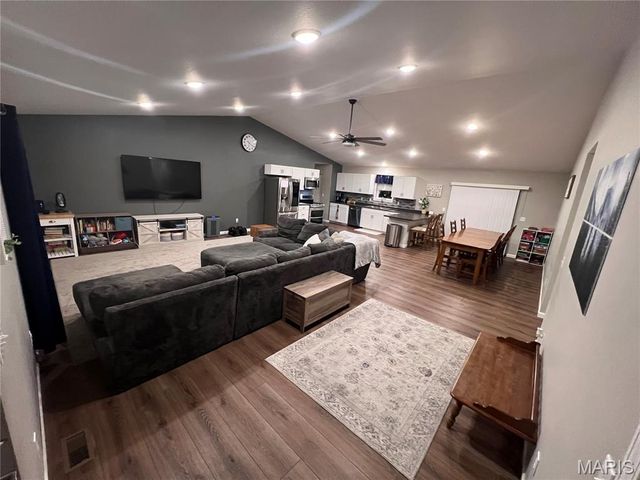 30 Westwood Drive, Salem, MO 65560