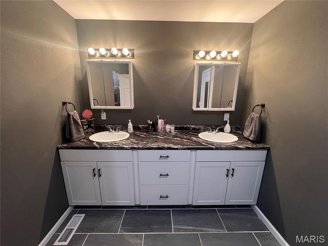 30 Westwood Drive, Salem, MO 65560