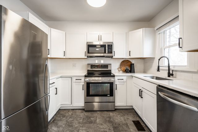 1436 Alimingo Drive, Indianapolis, IN 46260