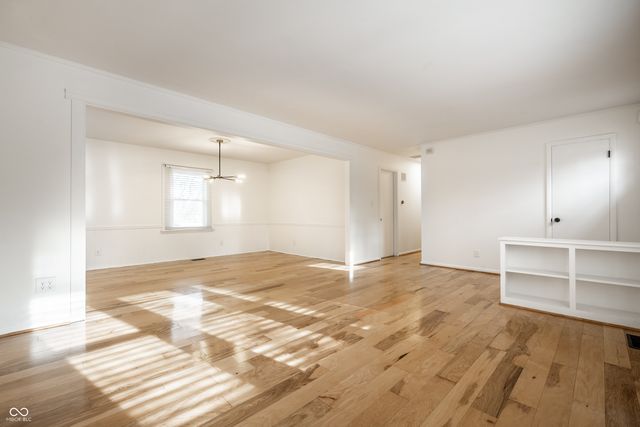 1436 Alimingo Drive, Indianapolis, IN 46260