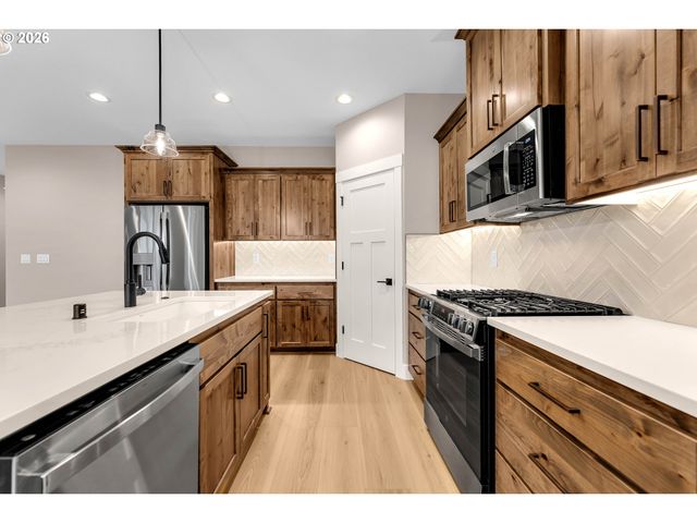 912 Se 35TH St, Battle Ground, WA 98604