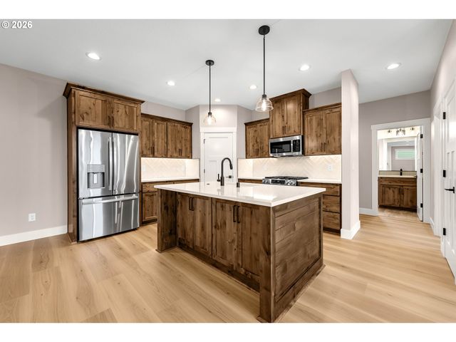 912 Se 35TH St, Battle Ground, WA 98604