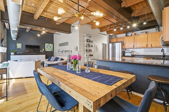 420 W Ontario Street 304, Chicago, IL 60654