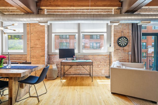 420 W Ontario Street 304, Chicago, IL 60654