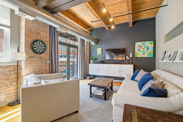 420 W Ontario Street 304, Chicago, IL 60654