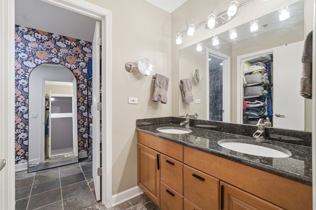 420 W Ontario Street 304, Chicago, IL 60654