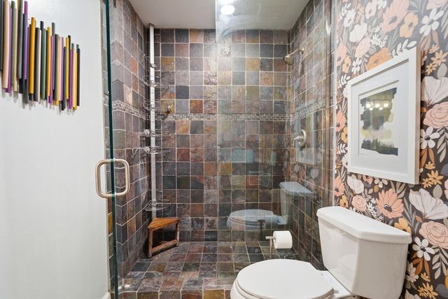 420 W Ontario Street 304, Chicago, IL 60654