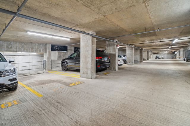 420 W Ontario Street 304, Chicago, IL 60654