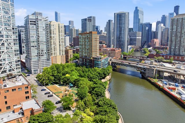 420 W Ontario Street 304, Chicago, IL 60654