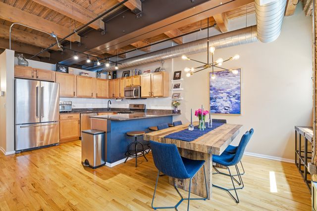 420 W Ontario Street 304, Chicago, IL 60654