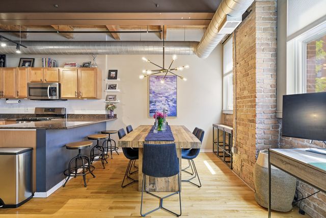 420 W Ontario Street 304, Chicago, IL 60654