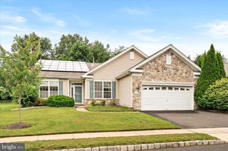 21 BARBARY LN, Columbus, NJ 08022
