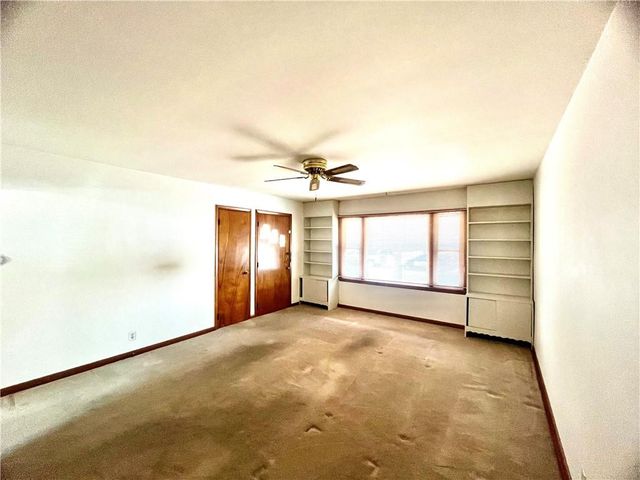 1128 N Clay Street, Nevada, MO 64772