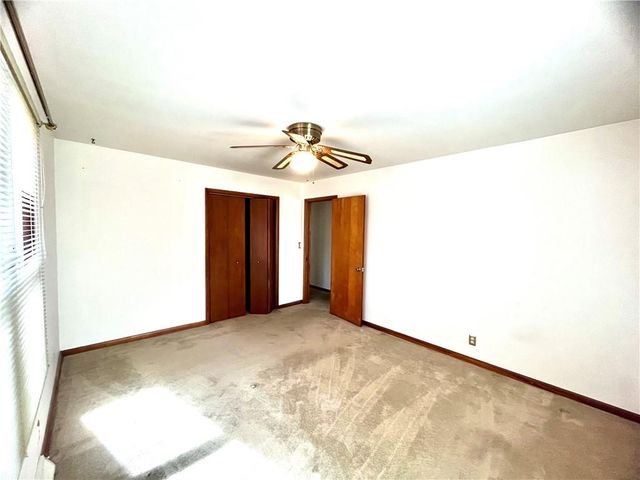 1128 N Clay Street, Nevada, MO 64772