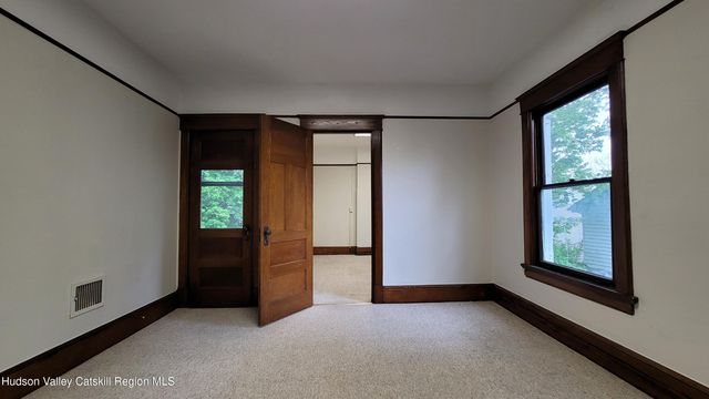 79 Saint James Street, Kingston, NY 12401