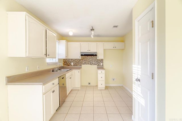 111 Summer Leigh Cove, Bay, AR 72411